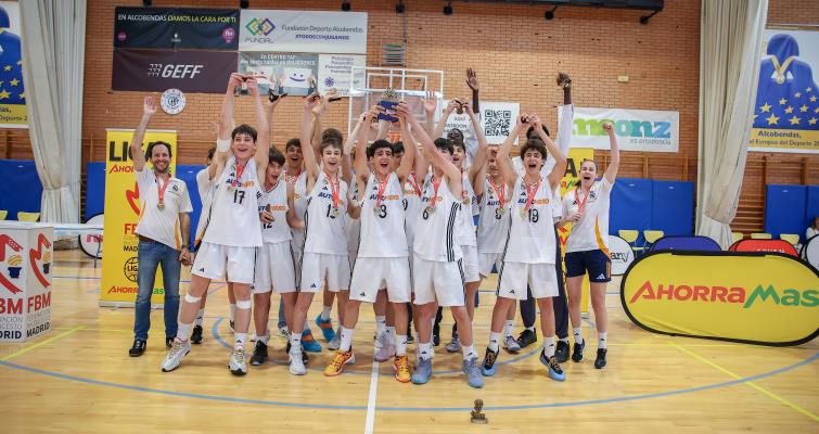 El Real Madrid se lleva el oro de Madrid ante un peleón Fundal Alcobendas