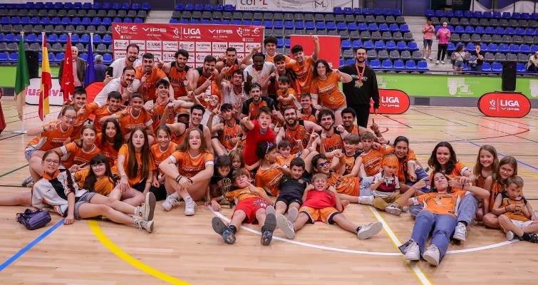 Un gran Pintobasket conquista la Liga VIPS