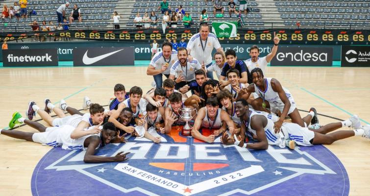 El Real Madrid, campeón de España cadete