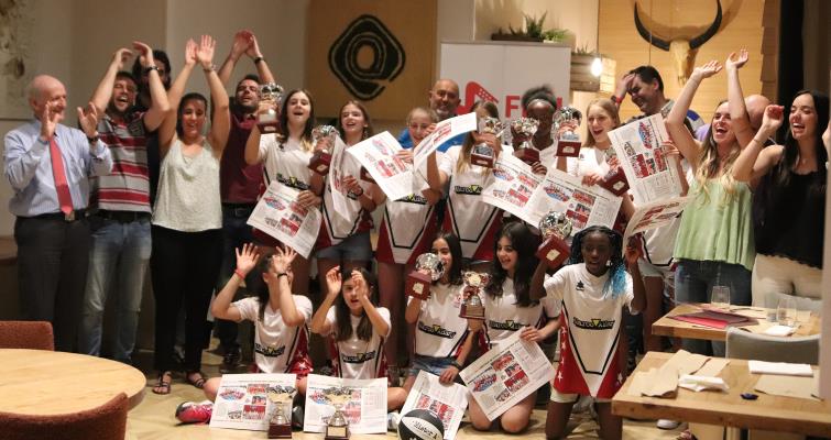 Pequeñas campeonas, grandes sonrisas