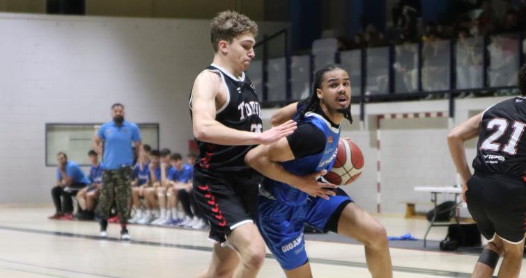 Fuenlabrada fuerza el desempate en el último minuto