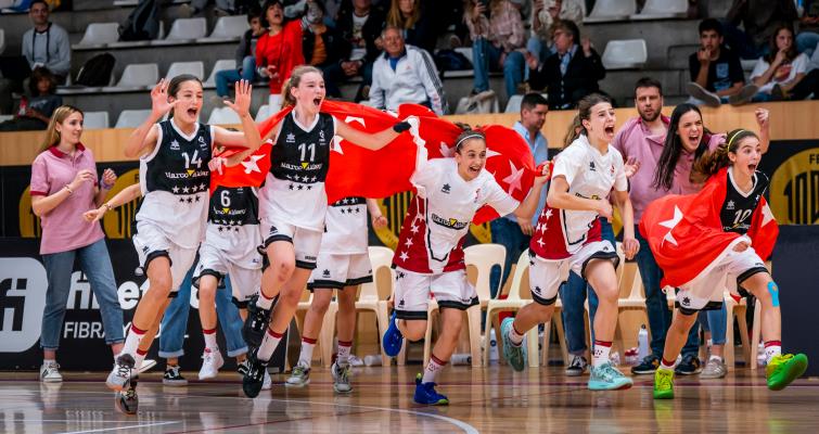 Ellas a por el oro, ellos a por el bronce