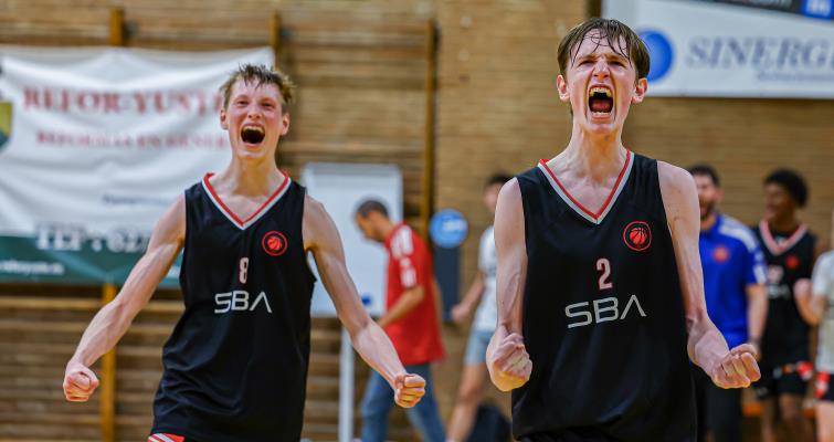 Finalistas por el camino más corto