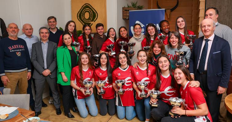 El oro de un EQUIPO en mayúsculas