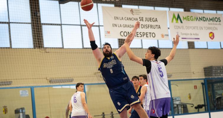 Basket Torrejón cumple en casa y se acerca a la fase final