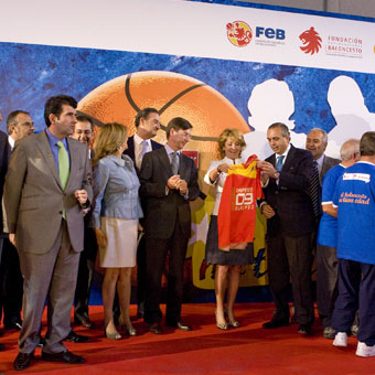 Presentación "El Baloncesto no Tiene Edad"