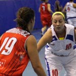 Las Rozas Village se lleva un partido con rango de final