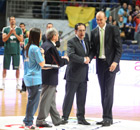 Homenaje del Estudiantes a Carlos Jiménez