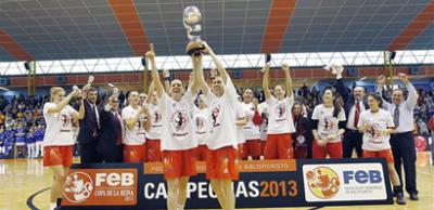 Todo a punto para la fiesta del baloncesto femenino