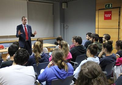 DebateFBM12 Foto3