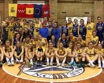 Perfumerías Avenida rinde homenaje al Real Canoe