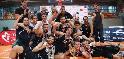 El Baloncesto Alcalá remata su fiesta