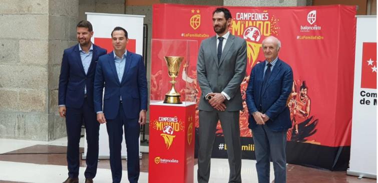 La Copa del Mundo, en la Puerta del Sol