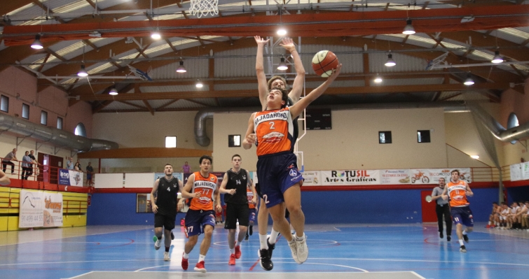 Majadahonda suma desde la defensa